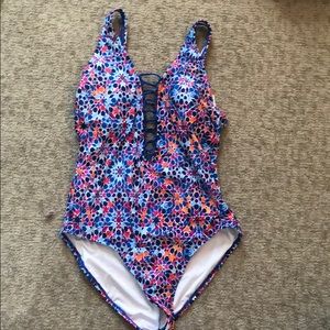 Jantzen mosaic print one piece swimsuit